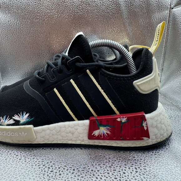 Size 8.5 Adidas Thebe Magugu x NMD_R1 Mens Black Running Sneakers GX2074 - Picture 9 of 13